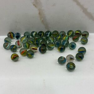 Lot of 42 Vintage Multicolour Swirl Glass Machine Made Marbles Cat’s Eyes